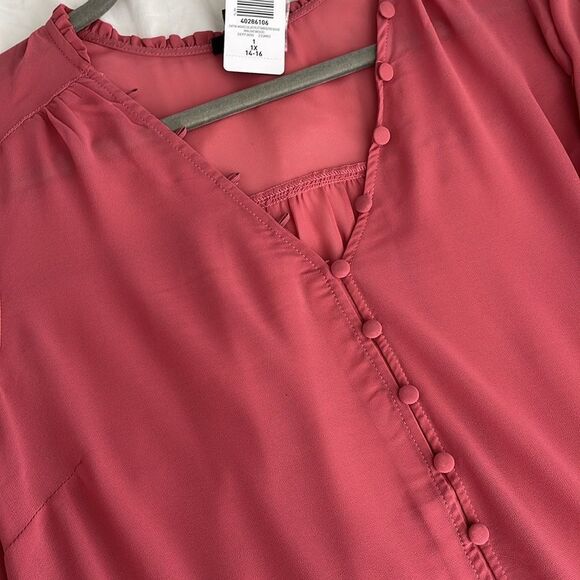 Torrid Chiffon Eyelet Embroidered Blouse Size 1x (14-16) NWT Mauvewood - Picture 6 of 7